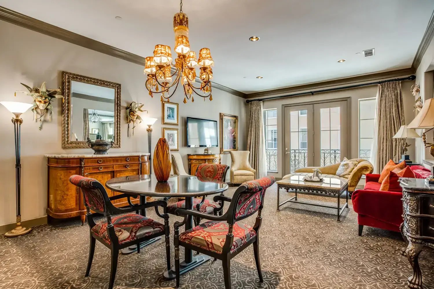 Dangerous Beauty - Suites | Dallas - Hotel ZaZa